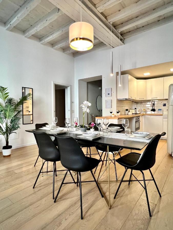 Art Of Living Luxury House In קומו מראה חיצוני תמונה